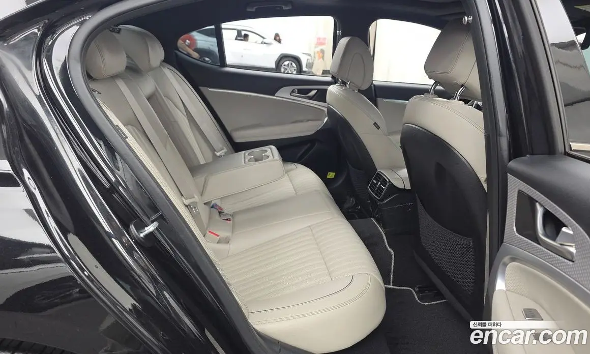 Genesis G70 2022 3.3 автомат (гидро), фото 12