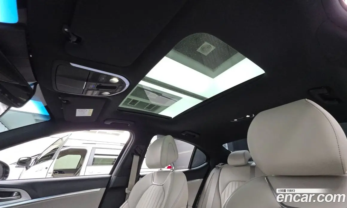 Genesis G70 2022 3.3 автомат (гидро), фото 18