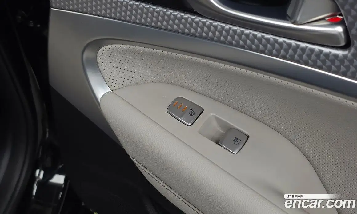 Genesis G70 2022 3.3 автомат (гидро), фото 19