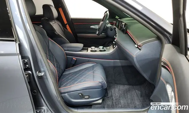 Genesis GV70 2026 2.5 автомат (гидро), миниатюра 11