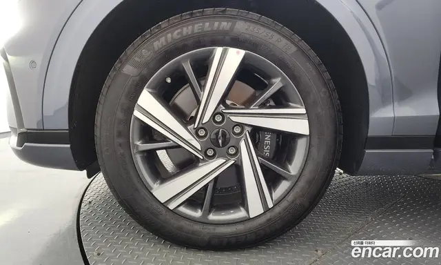 Genesis GV70 2026 2.5 автомат (гидро), миниатюра 5