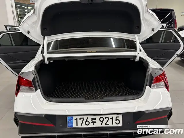 Hyundai Avante 2024 1.6 автомат (гидро), миниатюра 5