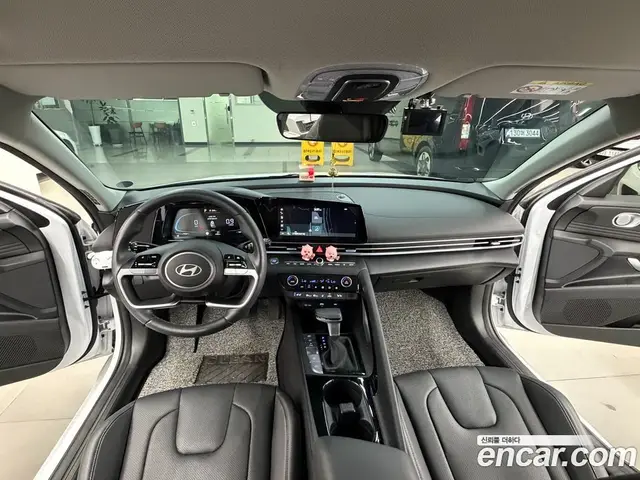 Hyundai Avante 2024 1.6 автомат (гидро), миниатюра 6