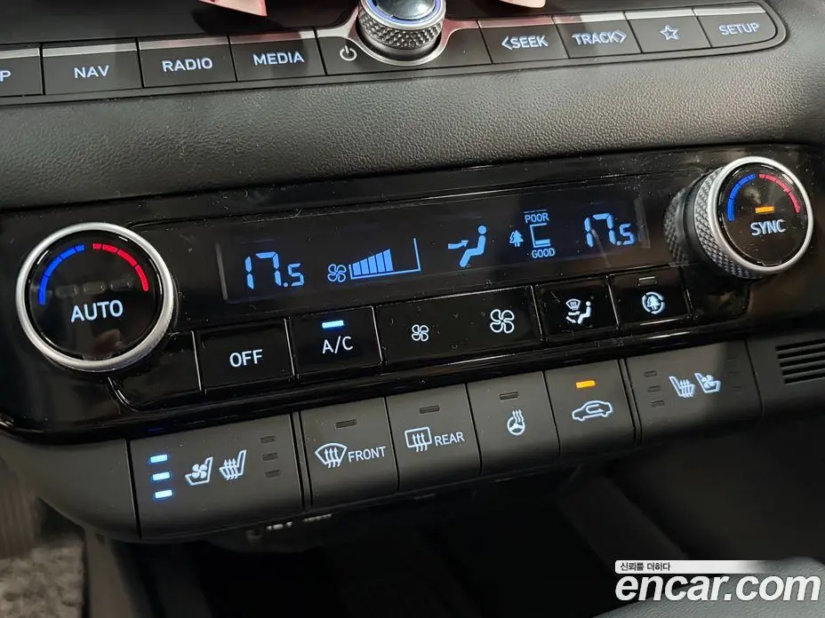 Hyundai Avante 2024 1.6 автомат (гидро), фото 9