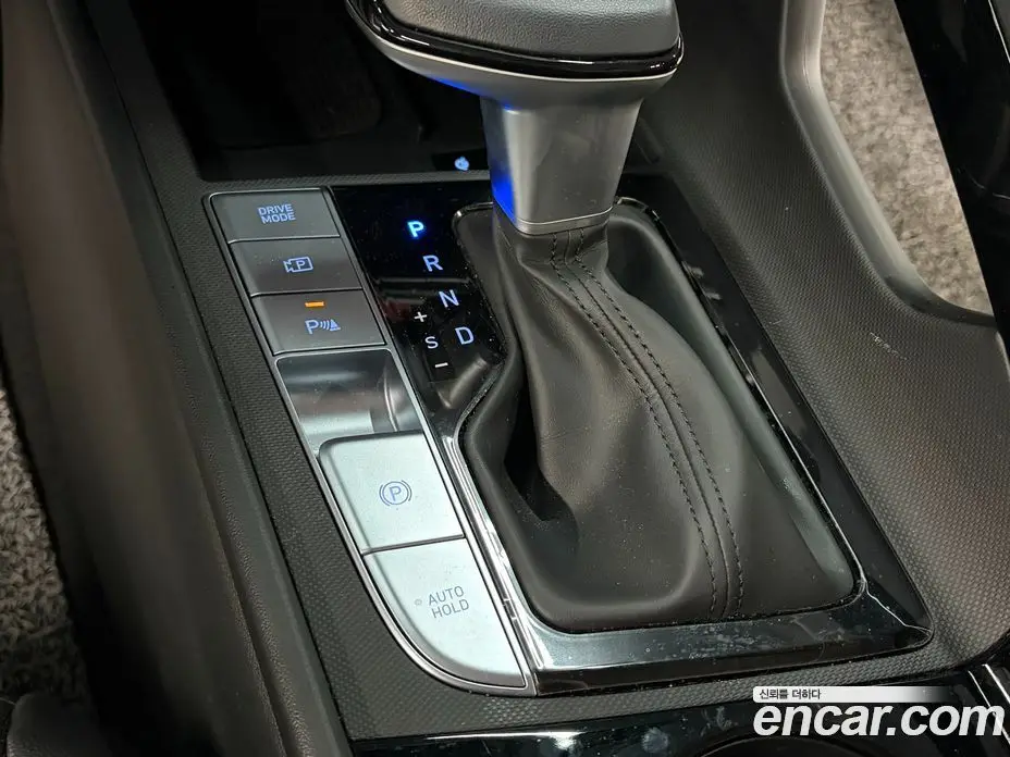 Hyundai Avante 2024 1.6 автомат (гидро), фото 10