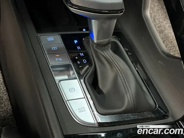 Hyundai Avante 2024 1.6 автомат (гидро), миниатюра 10