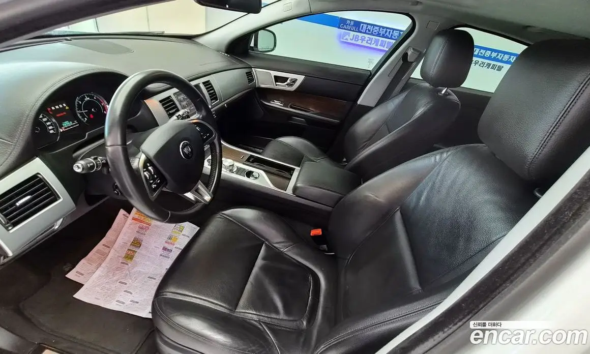 Jaguar XF 2014 2.2 автомат (гидро), фото 19
