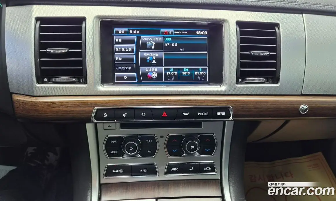 Jaguar XF 2014 2.2 автомат (гидро), фото 20