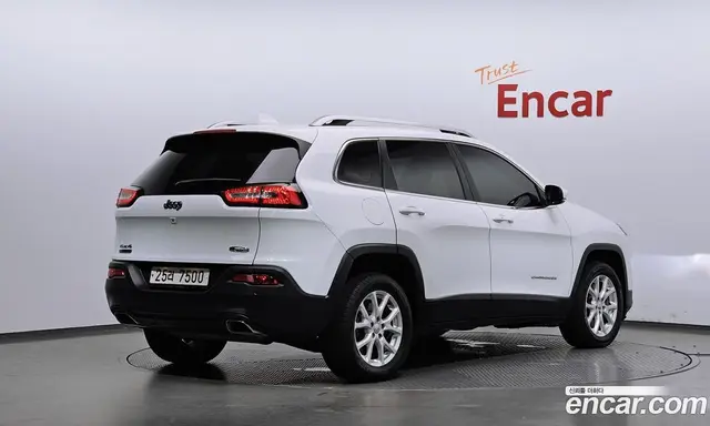 Jeep Cherokee 2015 2.0 автомат (гидро), миниатюра 2