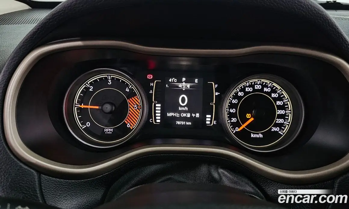 Jeep Cherokee 2015 2.0 автомат (гидро), фото 8