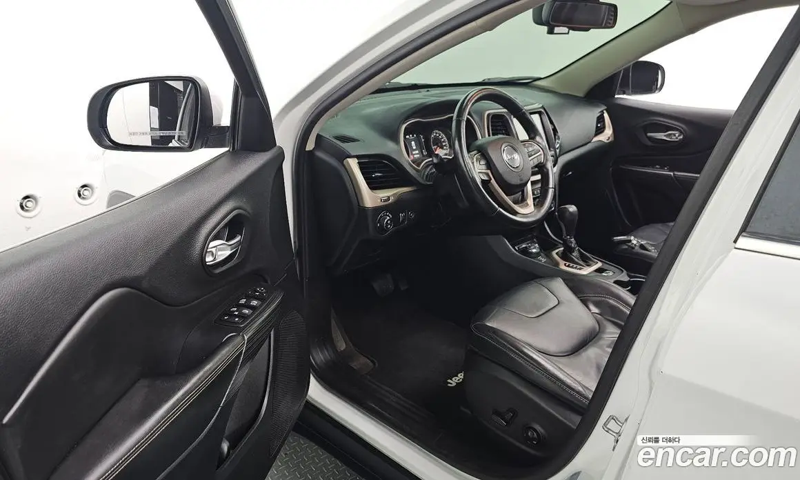 Jeep Cherokee 2015 2.0 автомат (гидро), фото 10