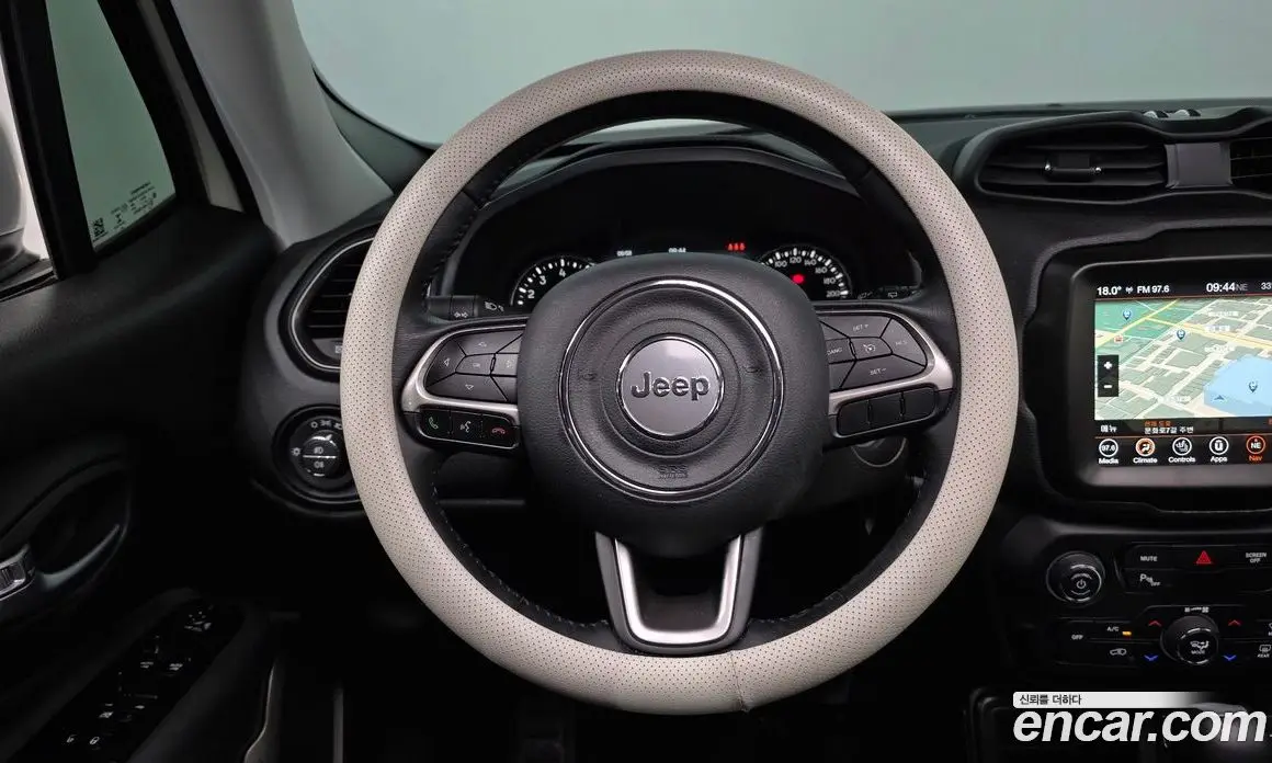 Jeep Renegade 2022 1.3 автомат (гидро), фото 13
