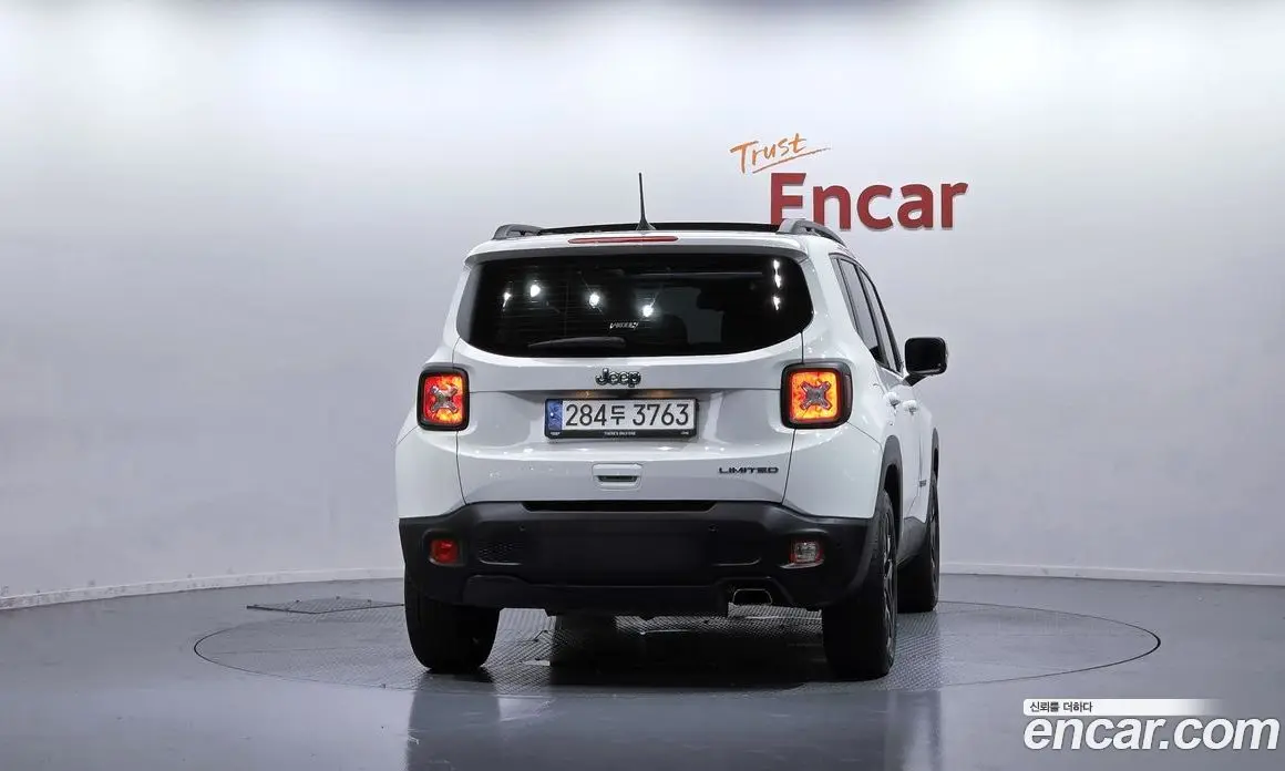 Jeep Renegade 2022 1.3 автомат (гидро), фото 4