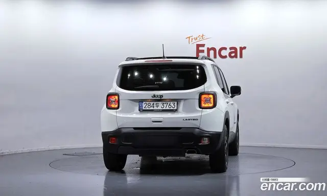 Jeep Renegade 2022 1.3 автомат (гидро), миниатюра 4