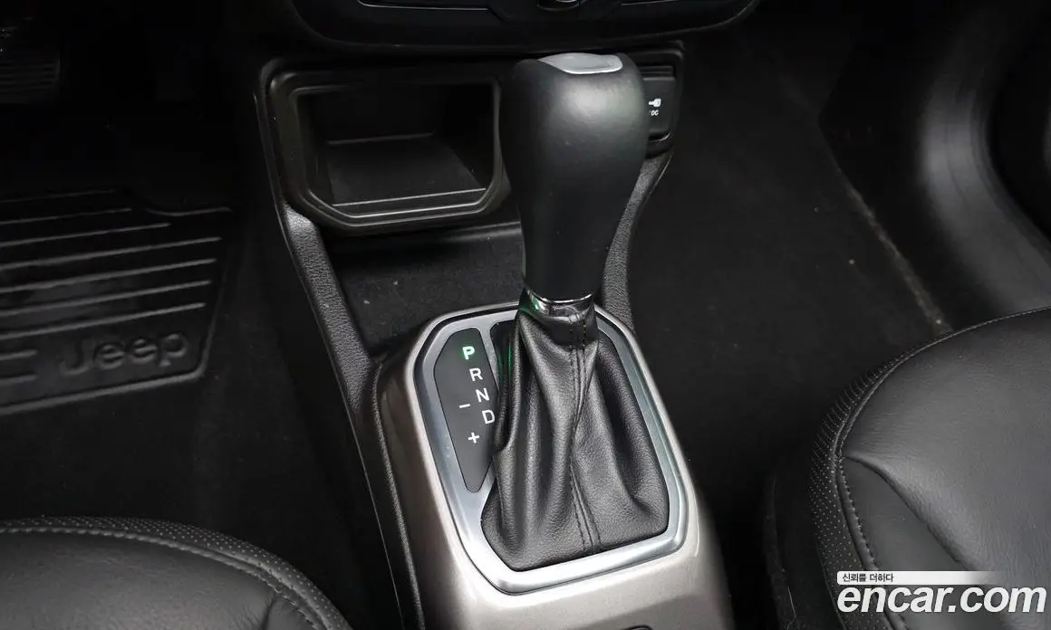 Jeep Renegade 2022 1.3 автомат (гидро), фото 9