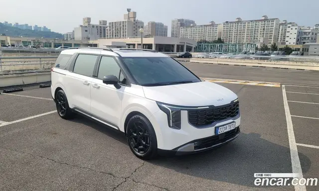 Kia Carnival 2025 2.2 автомат (гидро), миниатюра 4 Kia Carnival 2025 2.2 автомат (гидро), миниатюра 4