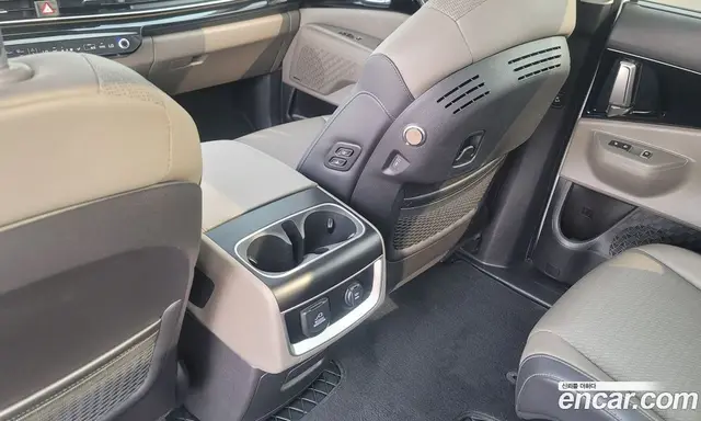 Kia Carnival 2025 2.2 автомат (гидро), миниатюра 10 Kia Carnival 2025 2.2 автомат (гидро), миниатюра 10