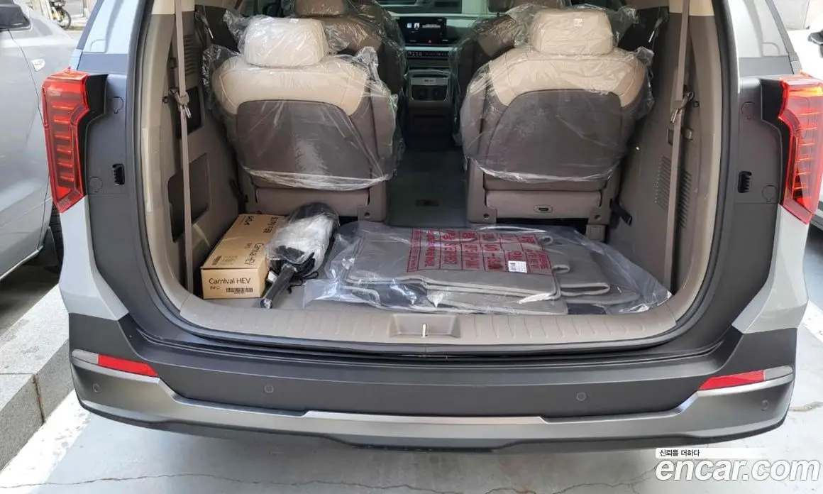 Kia Carnival 2026 1.6 автомат (гидро), фото 4 Kia Carnival 2026 1.6 автомат (гидро), фото 4