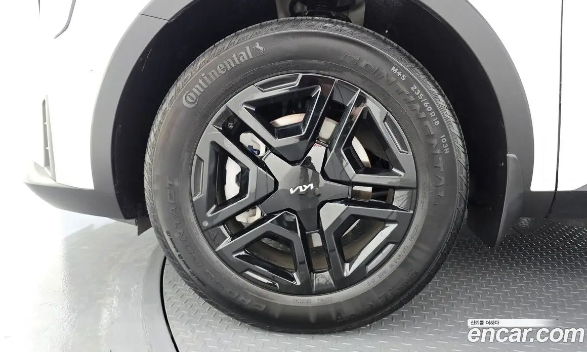 Kia Sorento 2024 1.6 автомат (гидро), фото 5 Kia Sorento 2024 1.6 автомат (гидро), фото 5
