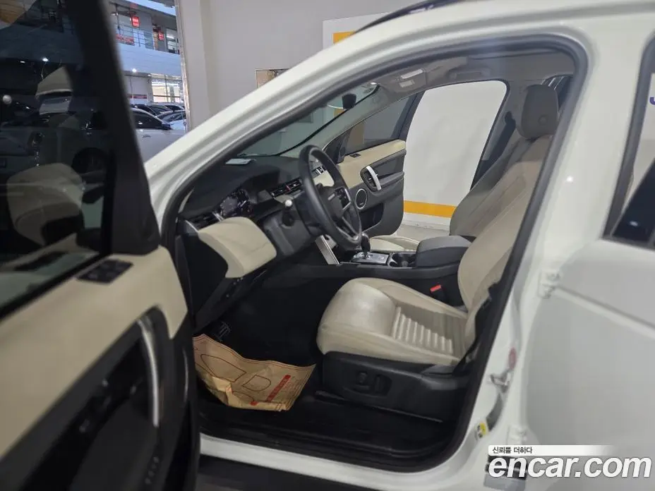 Land Rover Discovery Sport 2022 2.0 автомат (гидро), фото 13