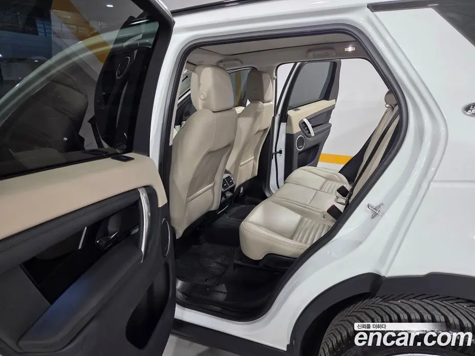 Land Rover Discovery Sport 2022 2.0 автомат (гидро), фото 14