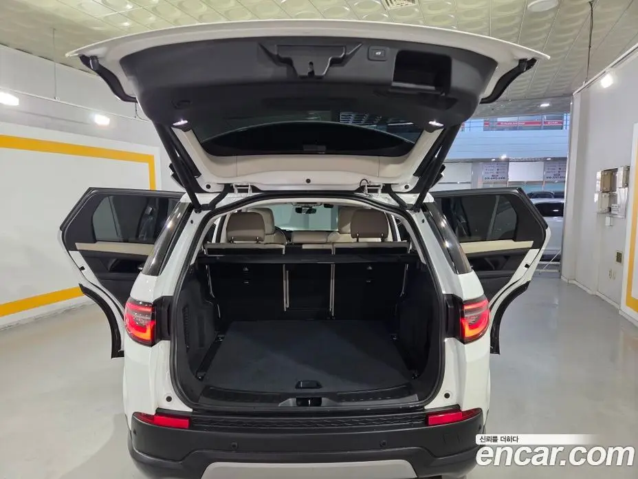 Land Rover Discovery Sport 2022 2.0 автомат (гидро), фото 17