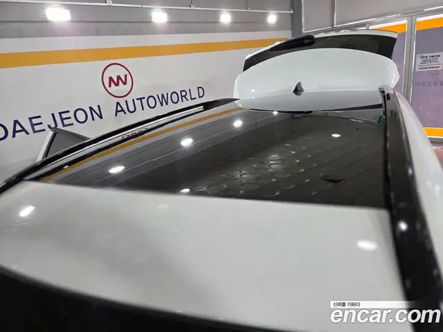 Land Rover Discovery Sport 2022 2.0 автомат (гидро), миниатюра 6