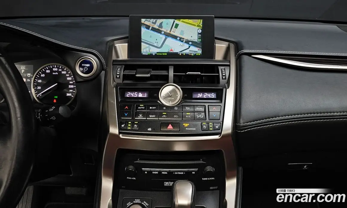 Lexus NX 2016 2.5 автомат (гидро), фото 14