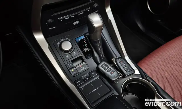 Lexus NX 2016 2.5 автомат (гидро), миниатюра 9