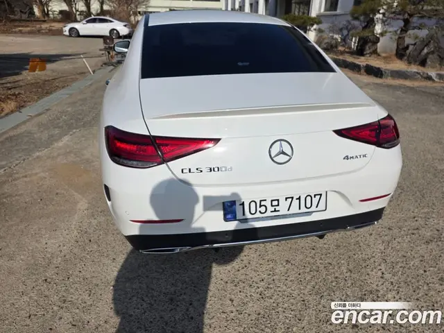Mercedes-Benz CLS-Class 2023 2.0 автомат (гидро), миниатюра 2