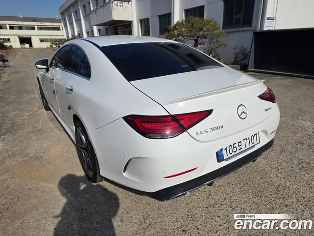Mercedes-Benz CLS-Class 2023 2.0 автомат (гидро), миниатюра 6