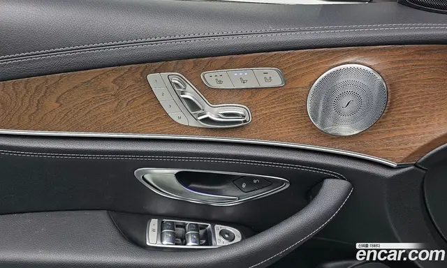 Mercedes-Benz E-Class 2018 2.0 автомат (гидро), миниатюра 12