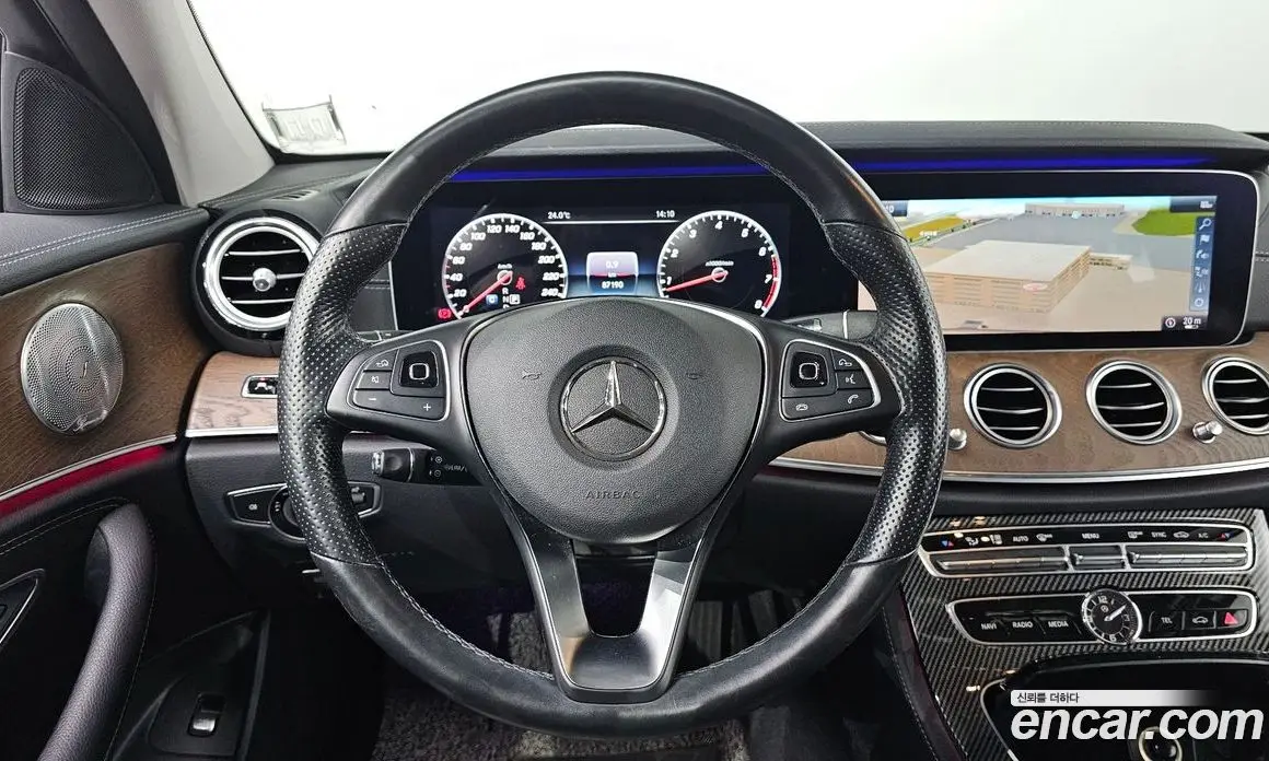 Mercedes-Benz E-Class 2018 2.0 автомат (гидро), фото 15