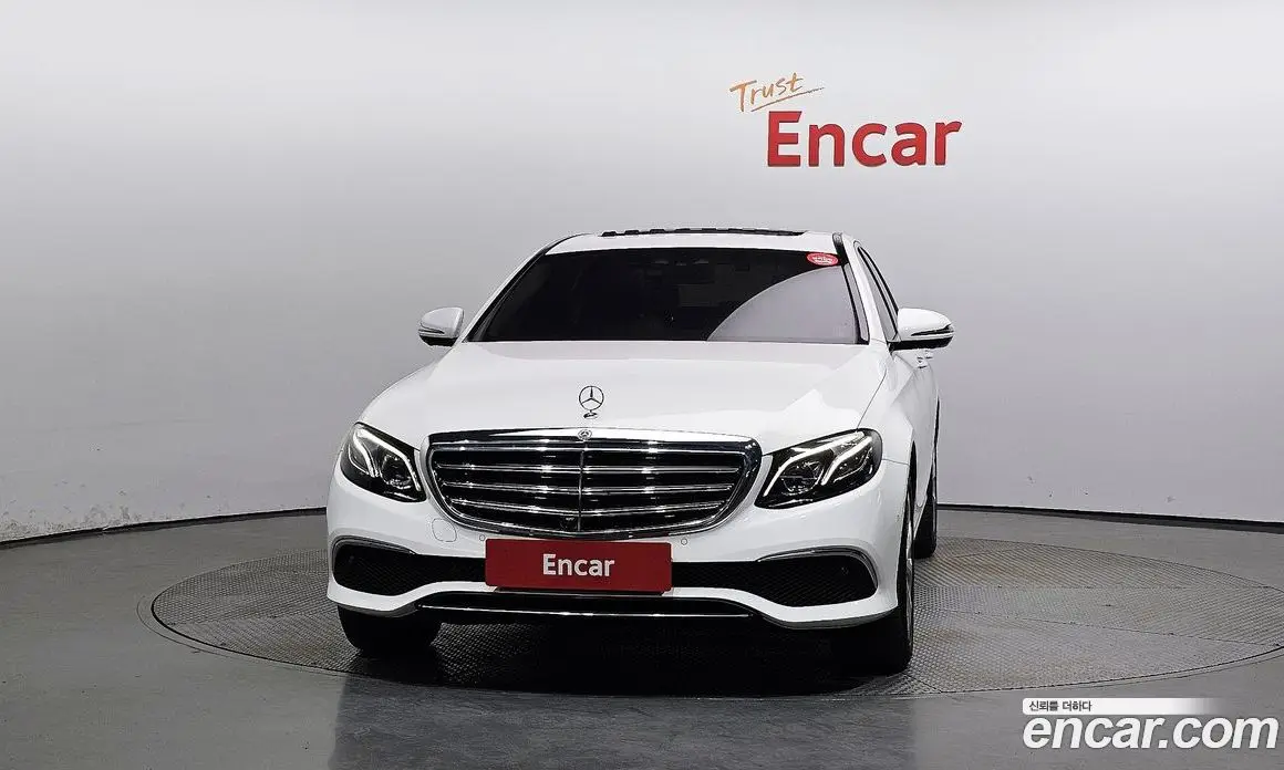 Mercedes-Benz E-Class 2018 2.0 автомат (гидро), фото 3