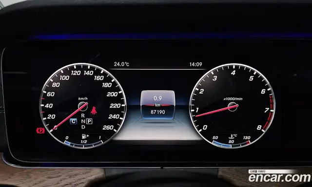 Mercedes-Benz E-Class 2018 2.0 автомат (гидро), миниатюра 8