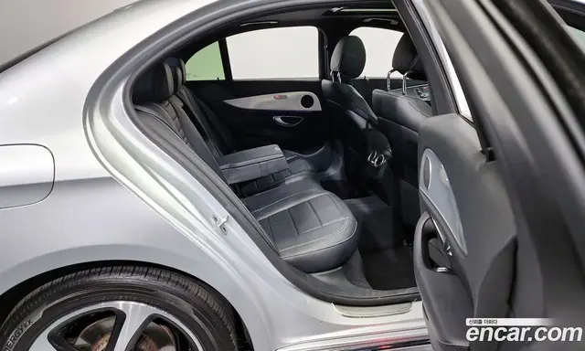 Mercedes-Benz E-Class 2019 2.0 автомат (гидро), миниатюра 12