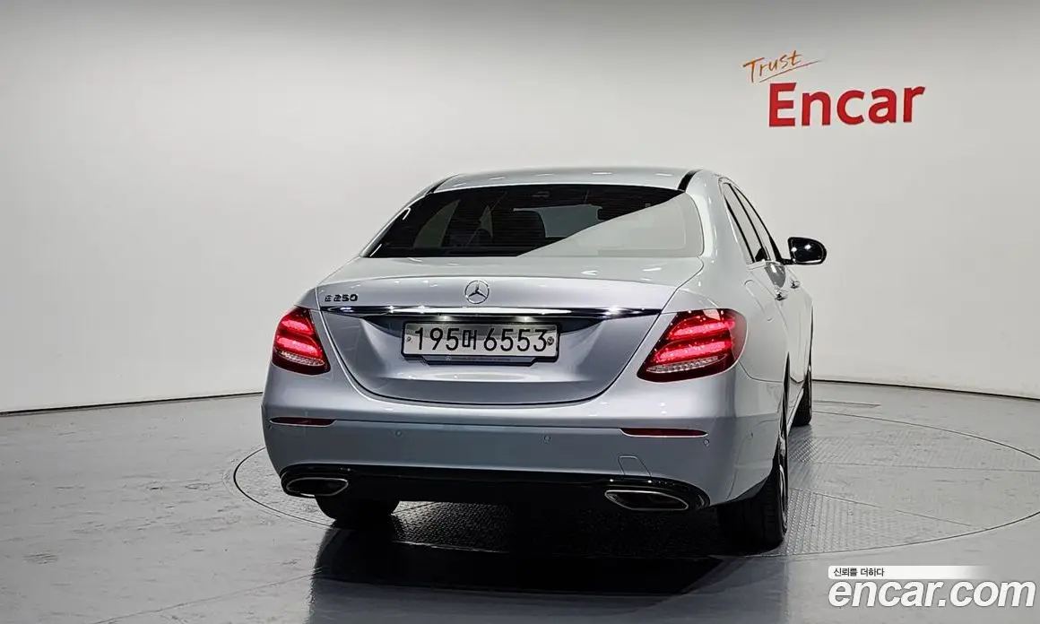 Mercedes-Benz E-Class 2019 2.0 автомат (гидро), фото 4