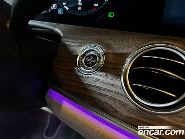 Mercedes-Benz E-Class 2022 2.0 автомат (гидро), миниатюра 11 Mercedes-Benz E-Class 2022 2.0 автомат (гидро), миниатюра 11