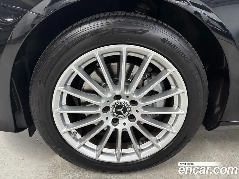 Mercedes-Benz E-Class 2022 2.0 автомат (гидро), фото 5 Mercedes-Benz E-Class 2022 2.0 автомат (гидро), фото 5
