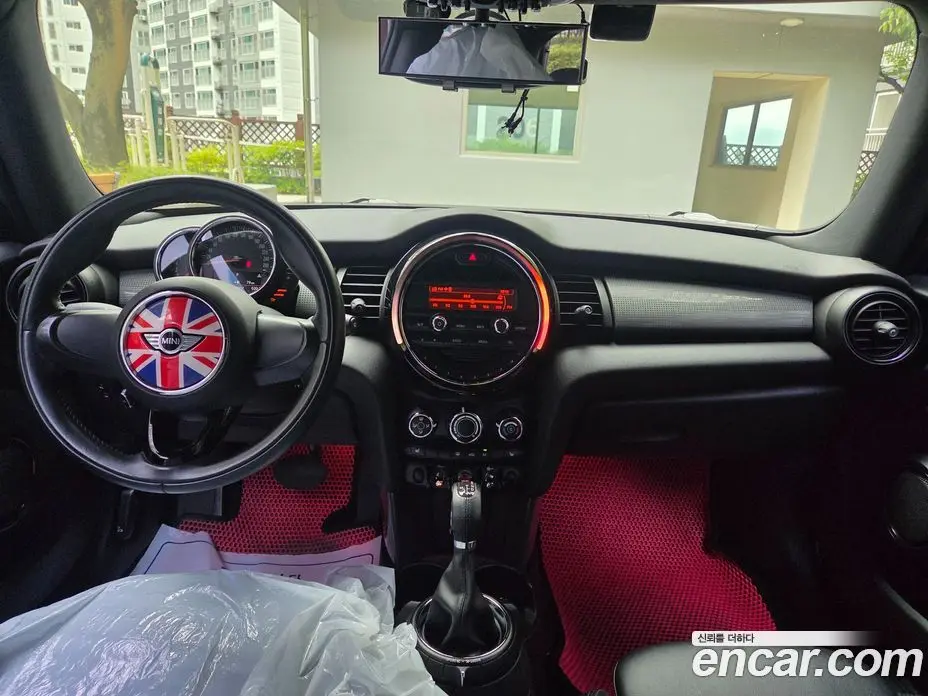 Mini Cooper 2014 1.5 автомат (гидро), фото 12 Mini Cooper 2014 1.5 автомат (гидро), фото 12