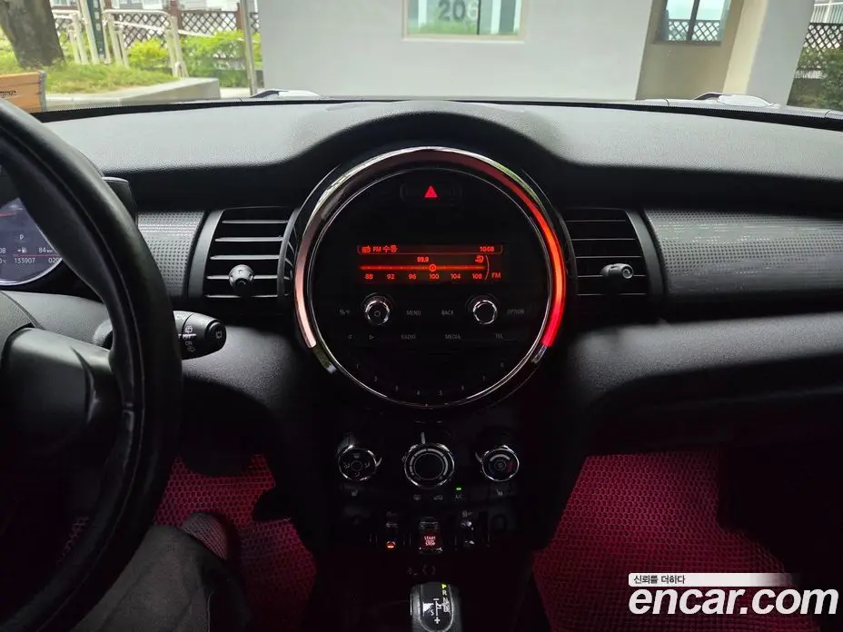Mini Cooper 2014 1.5 автомат (гидро), фото 15 Mini Cooper 2014 1.5 автомат (гидро), фото 15
