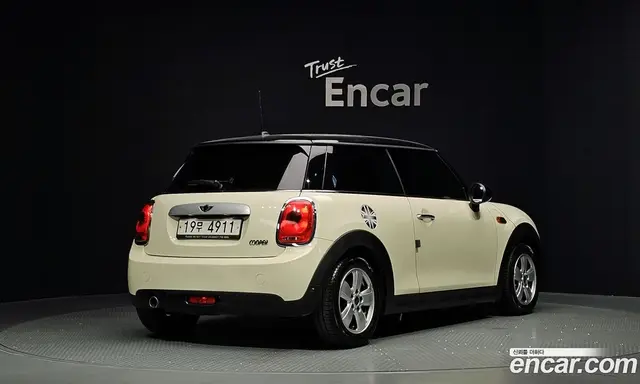 Mini Cooper 2014 1.5 автомат (гидро), миниатюра 2