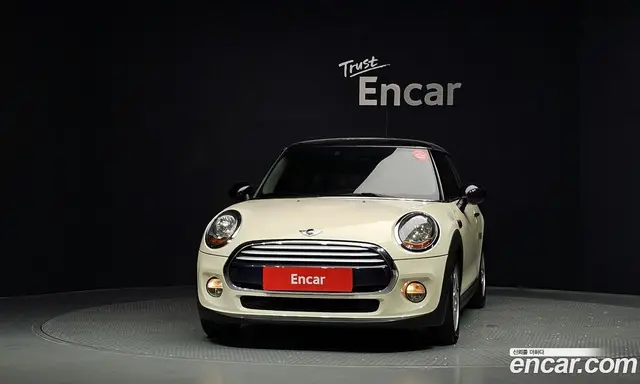 Mini Cooper 2014 1.5 автомат (гидро), миниатюра 3