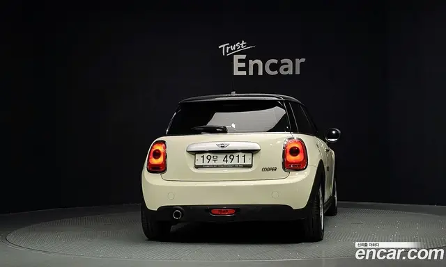 Mini Cooper 2014 1.5 автомат (гидро), миниатюра 4