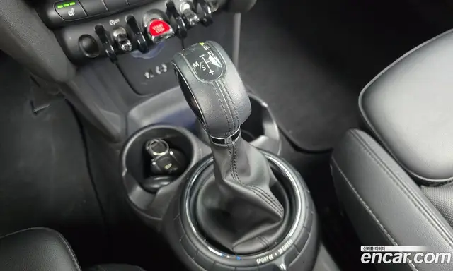 Mini Cooper 2014 1.5 автомат (гидро), миниатюра 9
