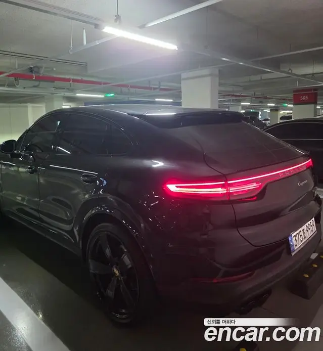 Porsche Cayenne 2022 3.0 автомат (гидро), миниатюра 2