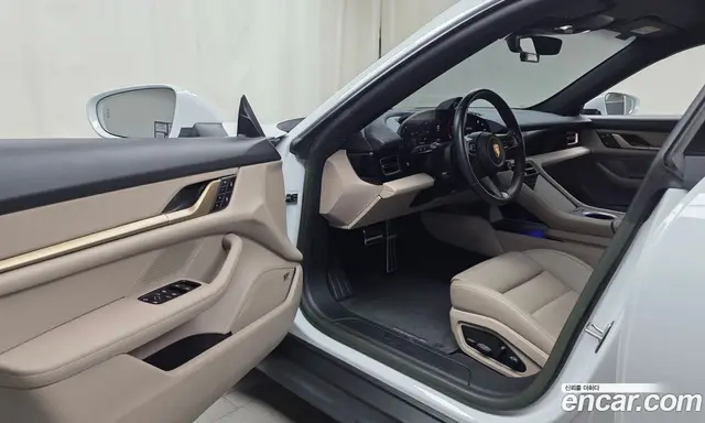 Porsche Taycan 2023 0.1 автомат (гидро), миниатюра 10