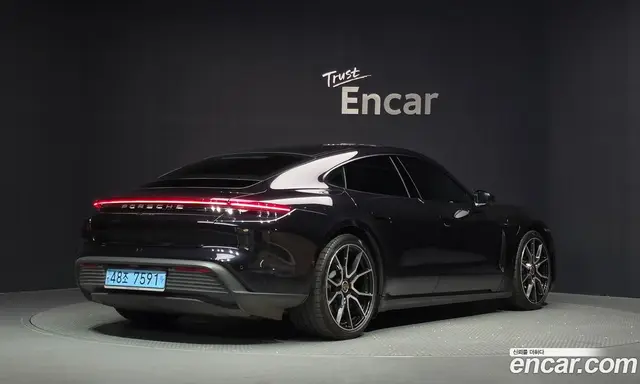 Porsche Taycan 2023 0.1 автомат (гидро), миниатюра 2 Porsche Taycan 2023 0.1 автомат (гидро), миниатюра 2