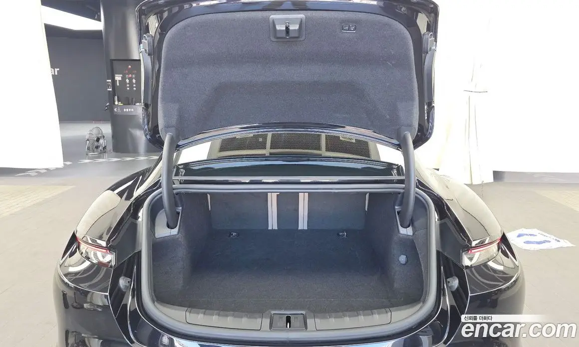 Porsche Taycan 2023 0.1 автомат (гидро), фото 20 Porsche Taycan 2023 0.1 автомат (гидро), фото 20