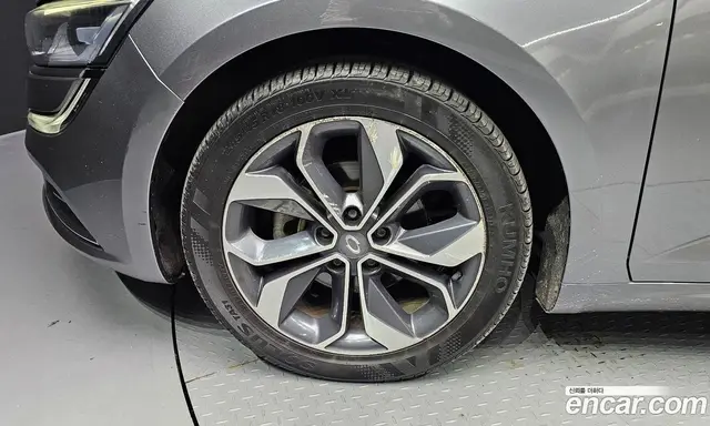 Renault (Samsung) SM6 2018 2.0 автомат (гидро), миниатюра 5 Renault (Samsung) SM6 2018 2.0 автомат (гидро), миниатюра 5